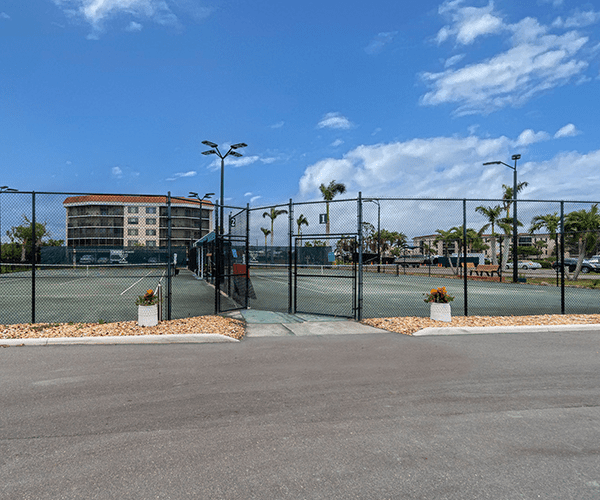 Clay tennis courts in Punta Gorda